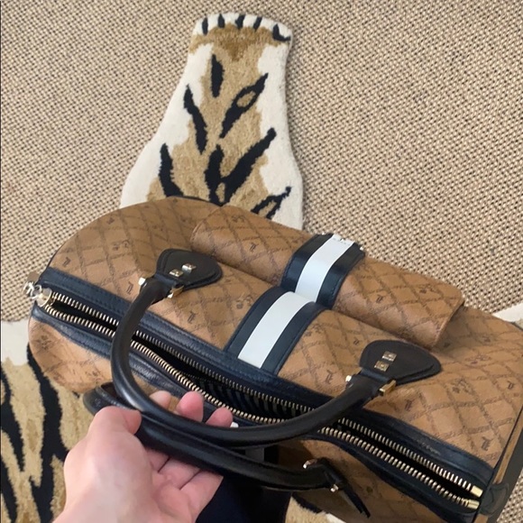 HANDBAG - Picture 6 of 16